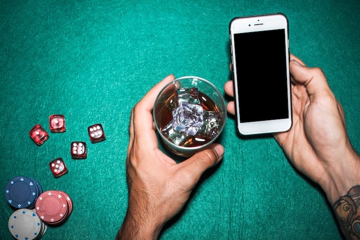 Antarmuka pemain Red Tiger dengan tabel pembayaran dan kontrol taruhan di line slot